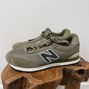 New Balance Men's Olive Mesh Green Tan Suede Sneakers Size 8.5